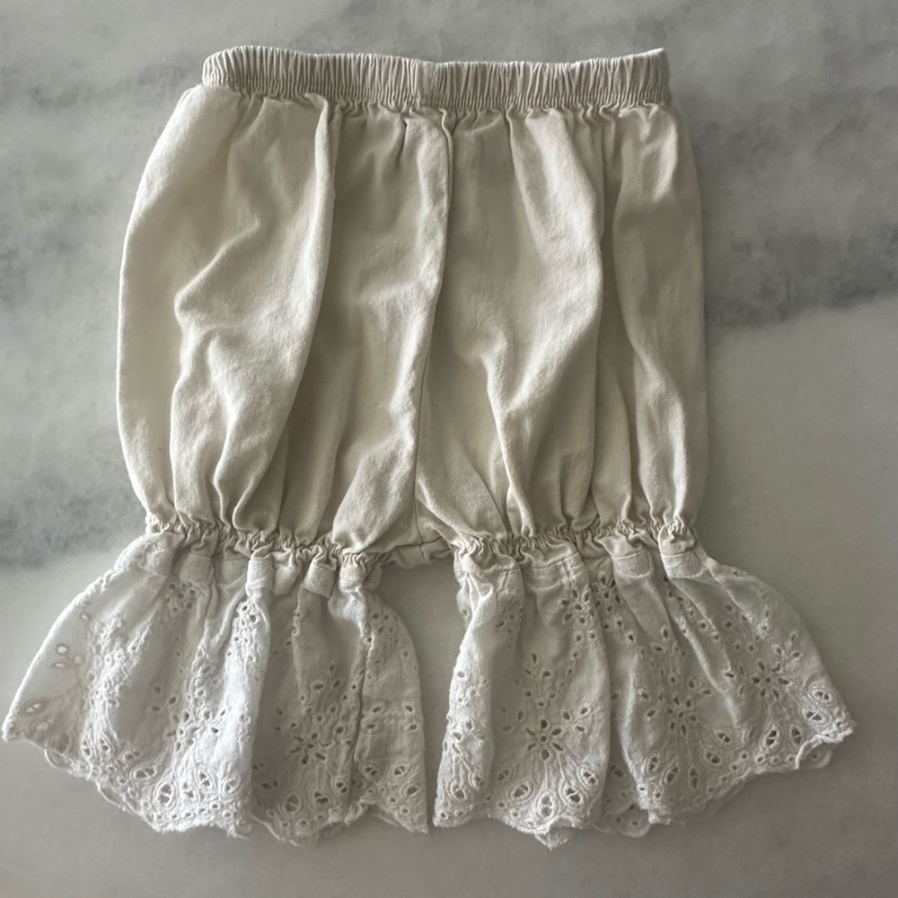 Right Bank Baby Capris/Bloomers/Baby Girls/Lace